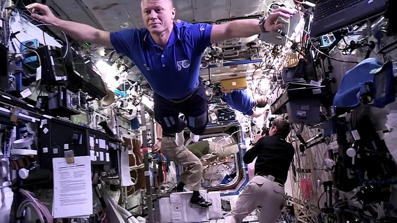 16 Sunrises / 16 levers de soleil (2018) - Trailer (French)