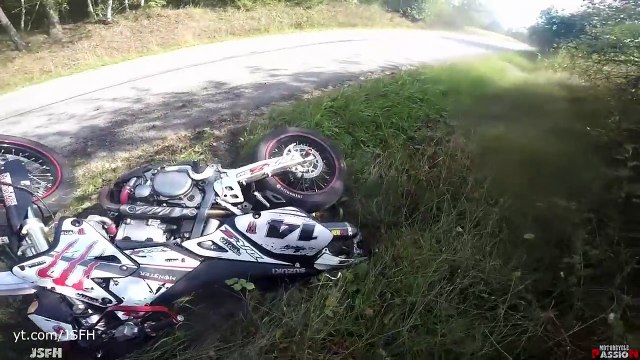 Motorcycle Crashes and Mishaps 2018 & Motorbike vs Car - Near Miss [EP#43]