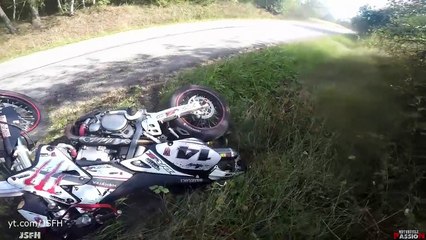 Motorcycle Crashes and Mishaps 2018 & Motorbike vs  Car - Near Miss [EP#43]