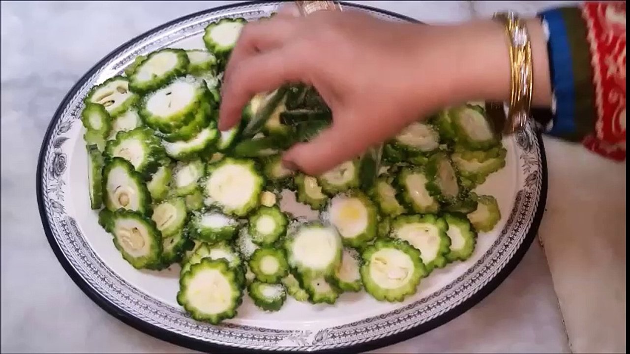 Chana Daal Karela/Gram Lentil with Bitter Gourd "Cook With Shaheen"