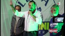 Salvini, le ministre qui fait des selfies... pendant une heure et demie