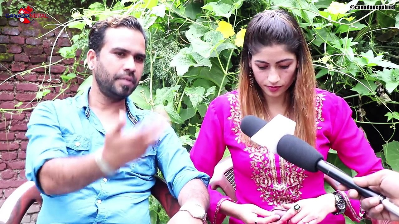 बुढो सोचेको Handsome हुनुहुदो रहेछ अनि लभ पर्‍यो ! राजु मास्टरको प्रेमकथा - Raju Master With Wife