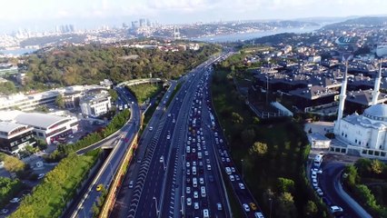 İstanbul’da ’Okul’ Trafiği Havadan Görüntülendi