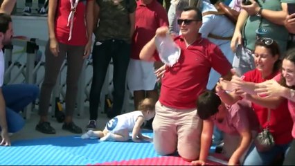 Emekleme Olimpiyatı'nda Bebekler Kıyasıya Yarıştı