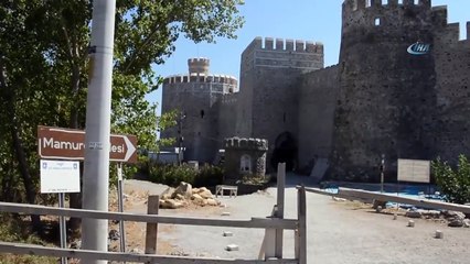 Tarihi Kaleye PVC Pencere