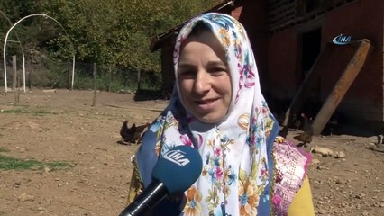 İki Tavukla Başladı Şimdi Çiftlik Sahibi Oldu