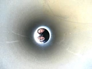 Camille et Mathilde font un "tube" en Roumanie