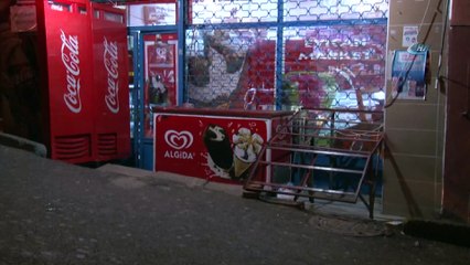 Apartmanın kolonu çatladı, vatandaşlar sokakta kaldı