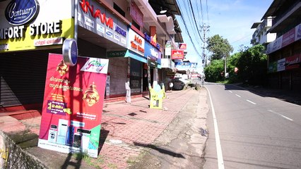 Segundo día de tensiones en India por acceso de mujeres a templo