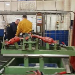 La blague de la récolte des étincelles de soudure