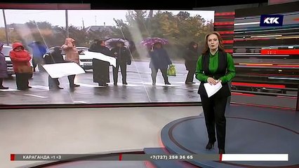 После гибели девушки жители Алматинской области вышли на трассу с плакатами