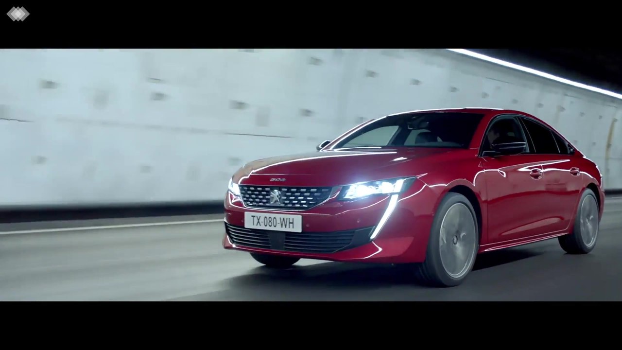 Voller Energie - PEUGEOT stellt neue Plug-In Hybrid-Motoren vor