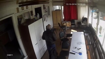 İş Arkadaşını Uykusunda Tüfekle Öldürdü... Dehşet Anları Kamerada