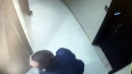 Fatih'te bir iş yerinde yaşanan pompalı tüfek dehşeti kamerada