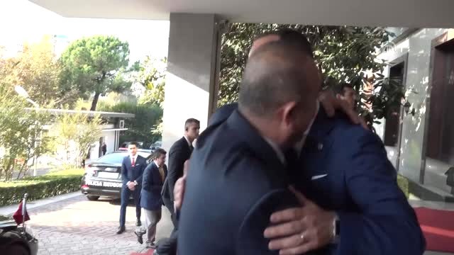 Dışişleri Bakanı Çavuşoğlu, Arnavut Mevkidaşıyla Görüştü