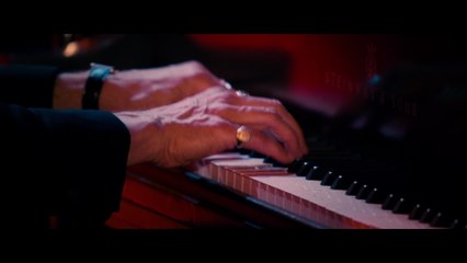 Jeff Goldblum & The Mildred Snitzer Orchestra - It Never Entered My Mind