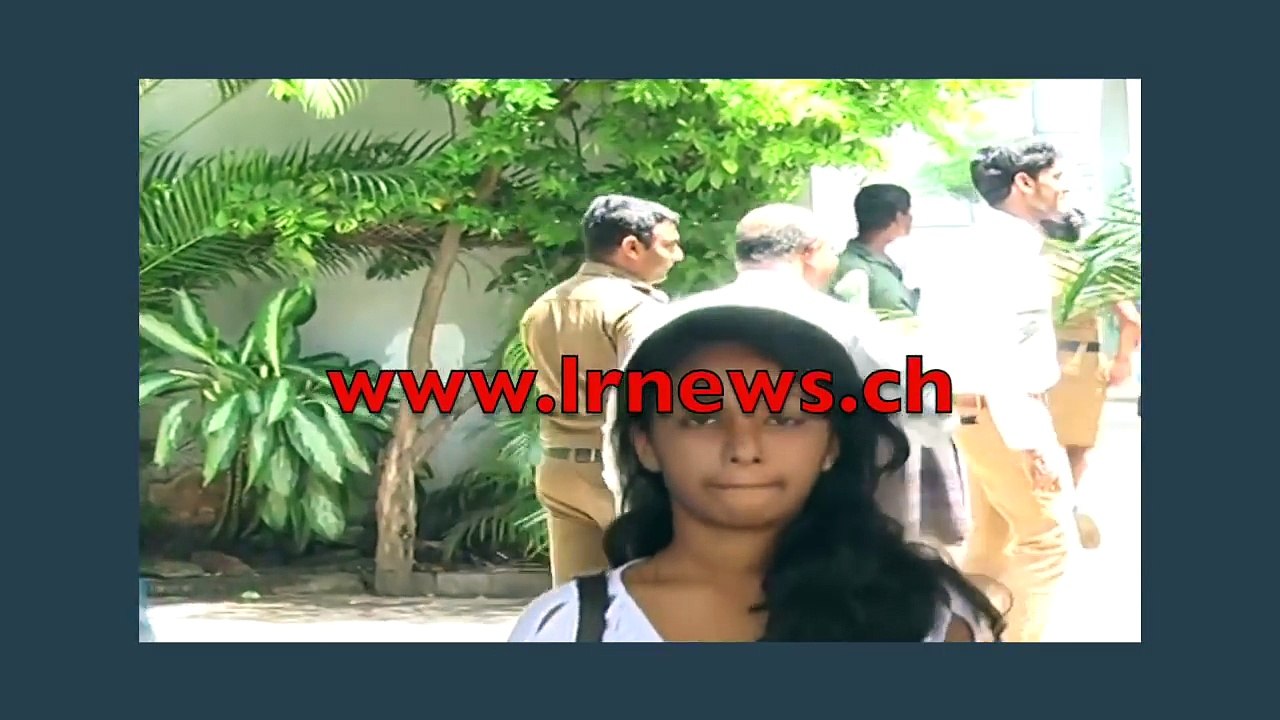 ජොනී නැවතත් අත් අඩංගුවට . ජොන්ස්ටන් නිදහස් කිරීම නීති විරෝධී .