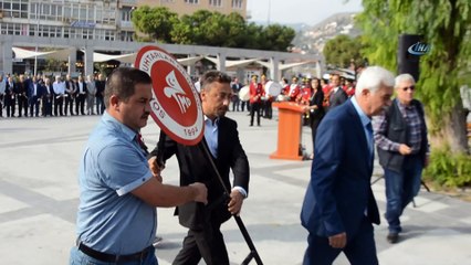 Söke’de Muhtarlar hem söyledi, hem oynadı