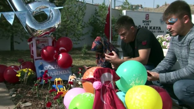 Şehit Bedirhan bebeğin ilk doğum günü mezarında kutlandı