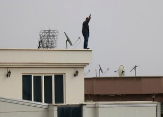 İntihar Etmek İsteyen Vatandaş, Emniyet Müdürlüğü Karşısında Havaya Ateş Açtı