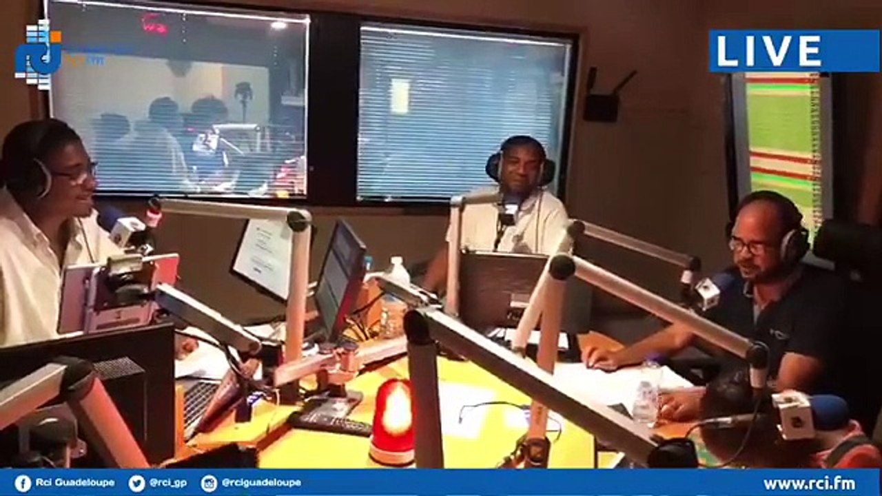 C’est Tout Show sur RCI  !