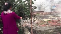 Metruk Binada Çıkan Yangına Vatandaş Hortumla Müdahale Etti