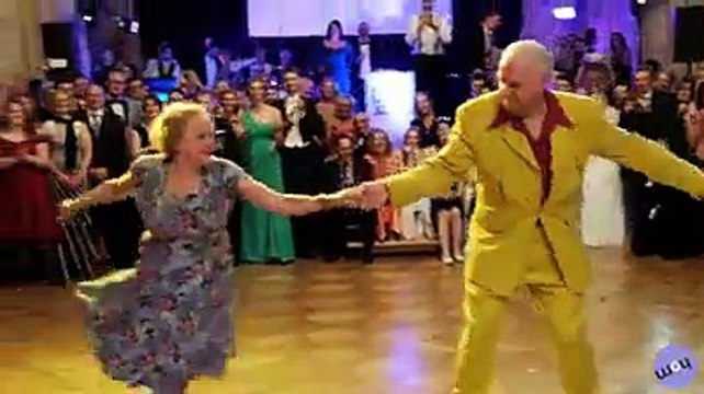 dance of senior citizen couples
