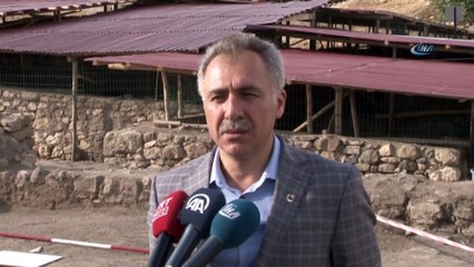 Harput Kalesinde bu yıl 20 bin obje gün yüzüne çıkartıldı... Kale havadan görüntülendi