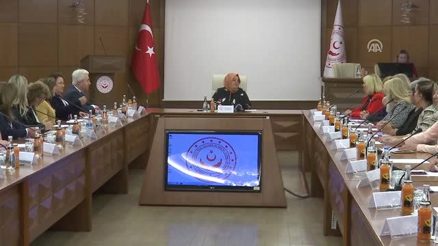 Bakan Zehra Zümrüt Selçuk, Kadın Muhtarları Kabul Etti