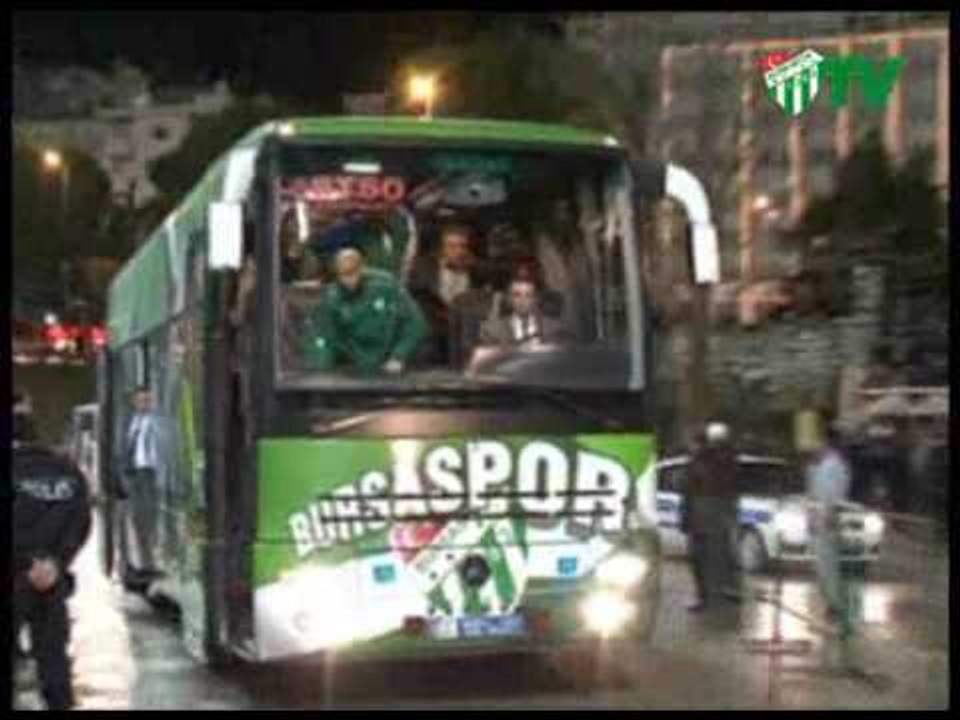 Takımlar Atatürk Stadı'nda... (11.02.2010)