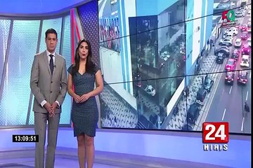 Los Olivos: en la madrugada joven corre desesperada en medio de la Panamericana Norte