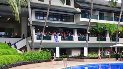 သူေဌးကၽြန္းဟုိတယ္တြင္ ႏုိင္ငံတကာအလွမယ္မ်ား ေရးကူး၀တ္စုံျဖင့္ ယွဥ္ၿပိဳင္မႈျမင္ကြင္း (႐ုပ္သံ)