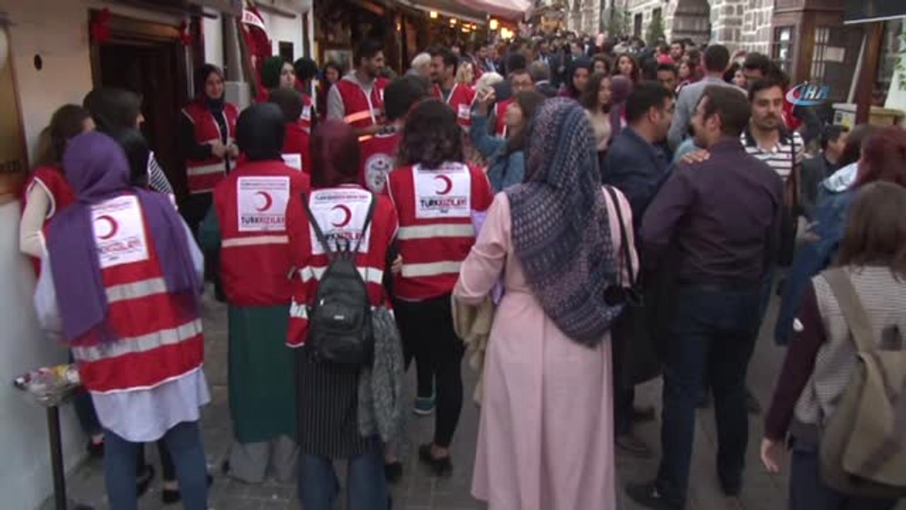 Türk Kızılay'ın İlk Gençlik Merkezi Olan "Ankara Gençlik Merkezi" Açıldı