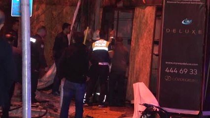 İzmir'de İnşaat Alanında Patlama