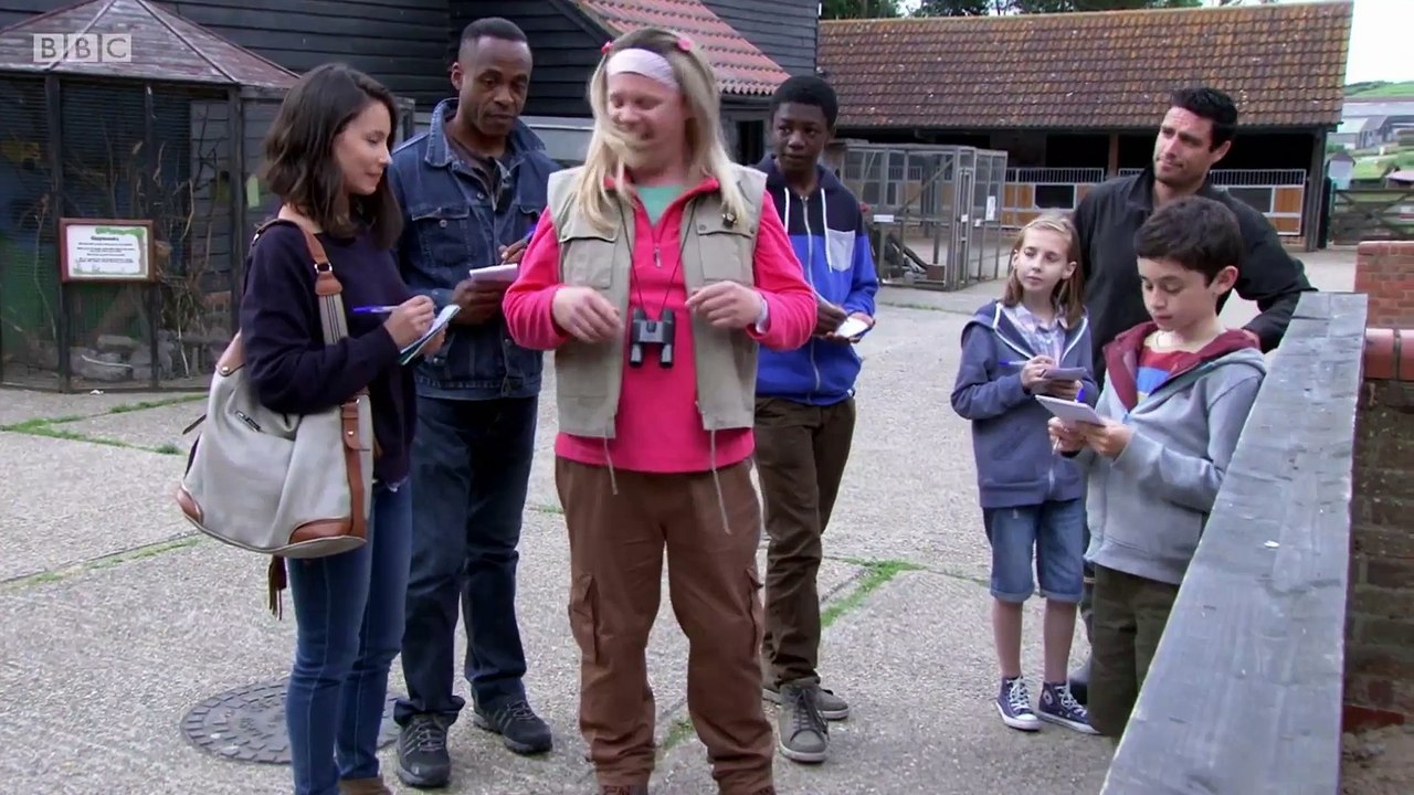 Sue Keeper tries to explain about meerkats and gets everything wrong