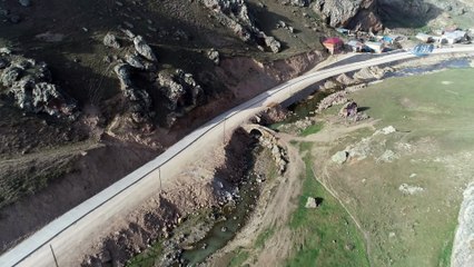 Denizden 2 bin 200 metre yükseklikteki Yeşil Yol çalışmaları havadan görüntülendi