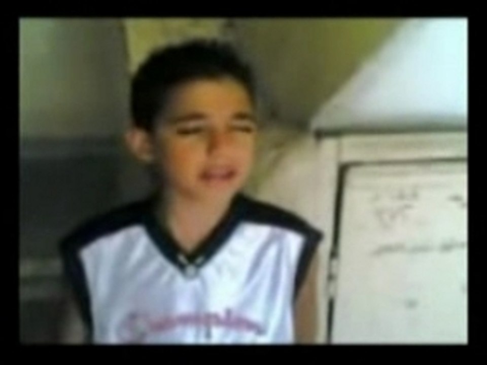 Video un garcon chante fadhl chaker tunis, tunisie, tunisia