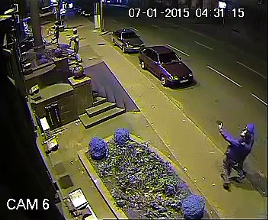 CCTV catches lads knock over statue