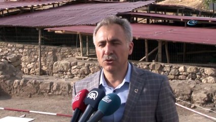 Harput Kalesinde Bu Yıl 20 Bin Obje Gün Yüzüne Çıkartıldı... Kale Havadan Görüntülendi