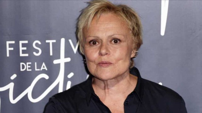 Le lourd secret de famille de Muriel Robin