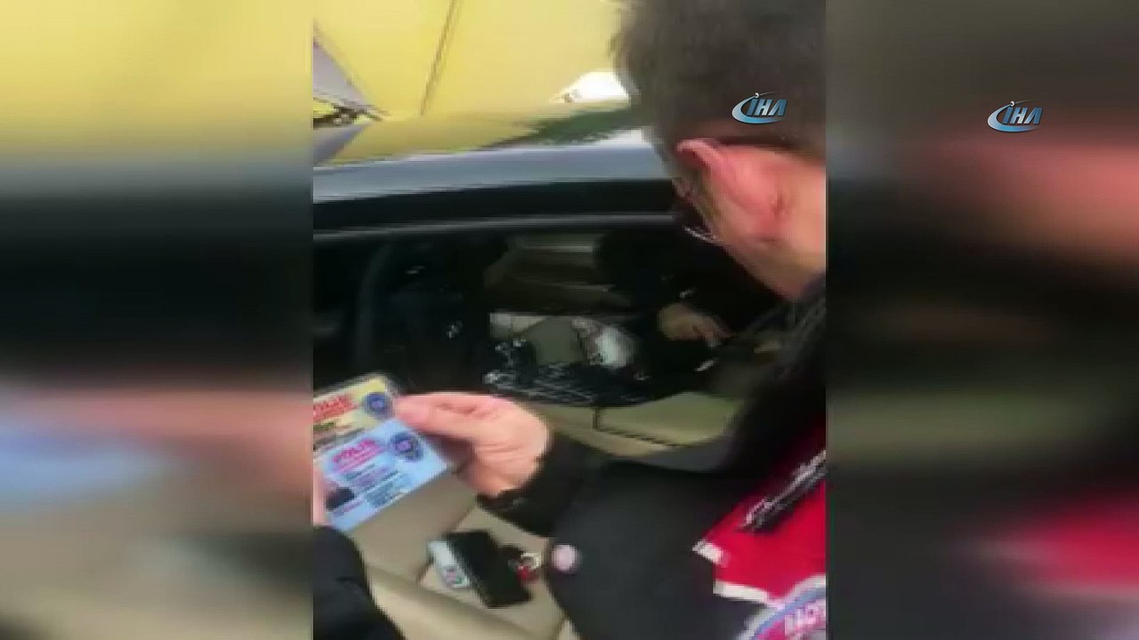 Dur ihtarına uymayan aracın gizli bölmesinde silah ele geçirildi