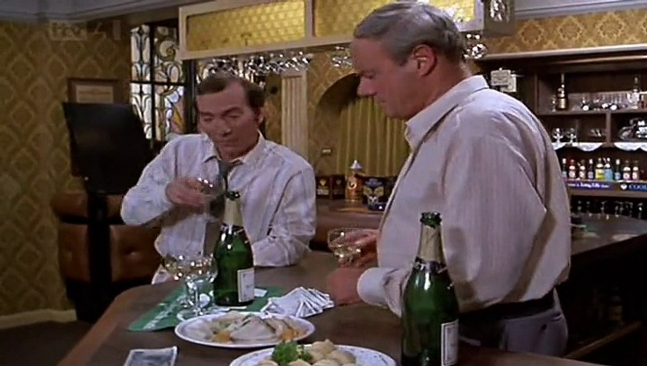 Minder  S03  E12  Back In Good Old England