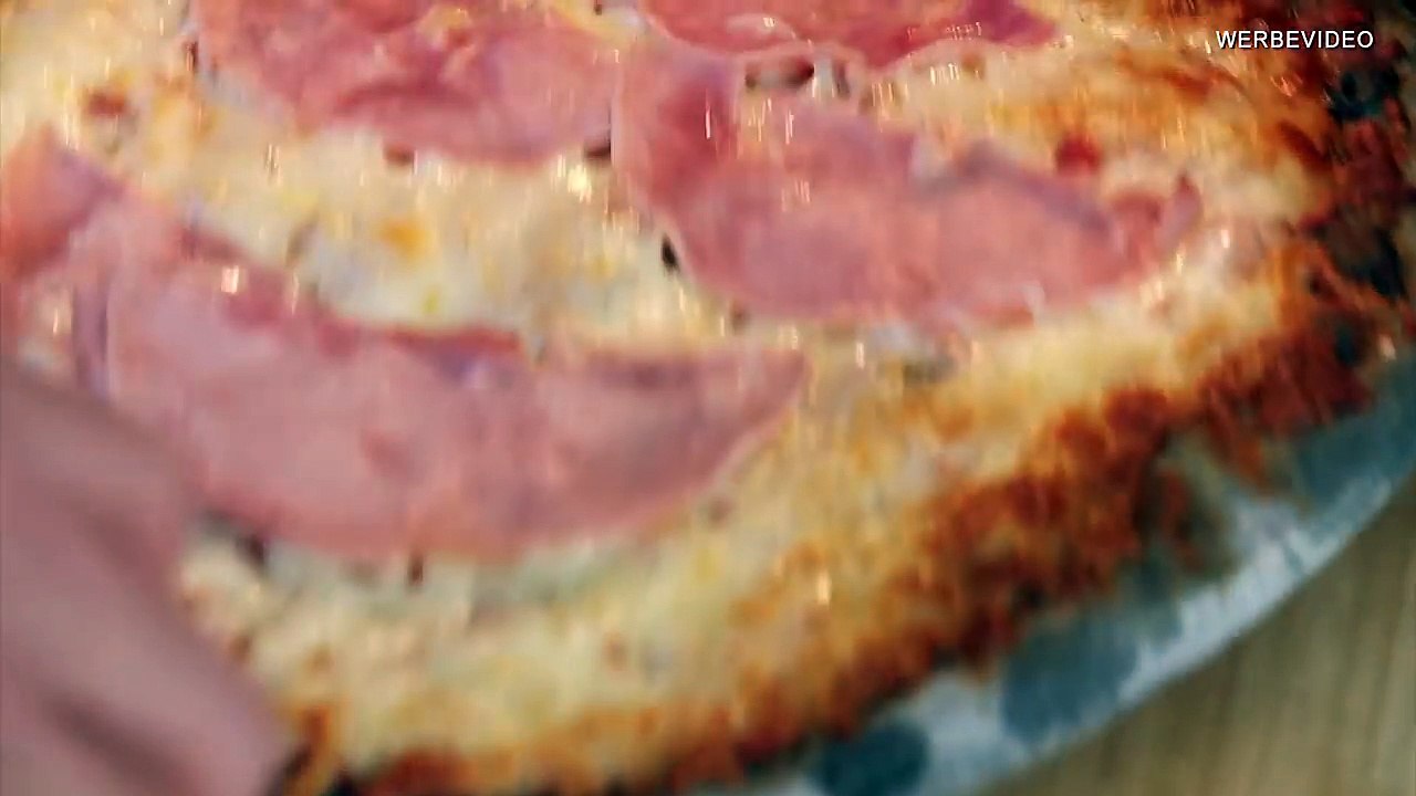 PIZZA WETTESSEN CHALLENGE (ohne Hände)
