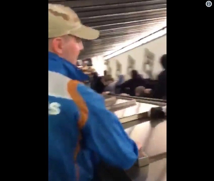 В Риме перед матчем #РомаЦСКА на одной из центральных станций метро вышел из строя эскалатор с болельщиками, есть серьёзно пострадавшие (с)