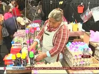Borregos, semillas, veladoras y calzones rojos para recibir al 2013