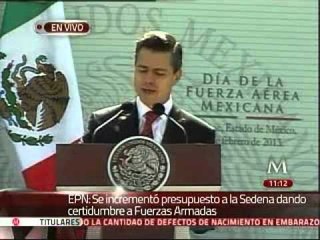 Pide Peña Nieto conducta intachable a los "soldados del aire"