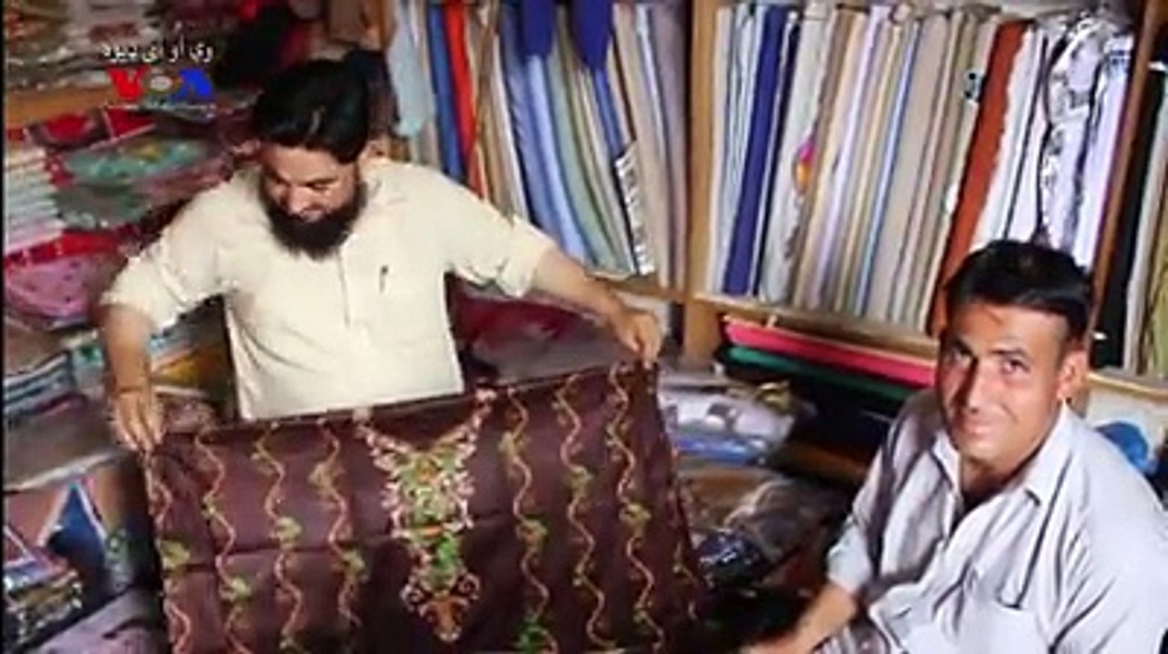 د خېبر پښتونخوا باجوړ قبایلي ضلعې لوي سم بازار لس کاله وړاندې د پاکستان پوځ په عملیاتو کې وران ویجاړ شوی. خو د دومره موده تیریدو وروسته هم دغه بازار هغه شان ویج