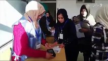 زنان و مردان در ولایت بامیان نیز به پای صندوق‌های رای دهی رفته اند تا به کاندید مورد علاقه شان رای بدهند.عباس نادری به یکی از مزاکر رای دهی این ولایت رفته و وی