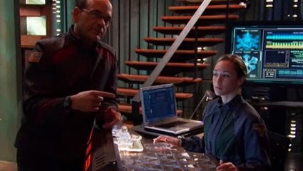 Stargate Atlantis S05E06 - The Shrine