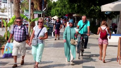 Turistler sahilleri boş bırakmadı